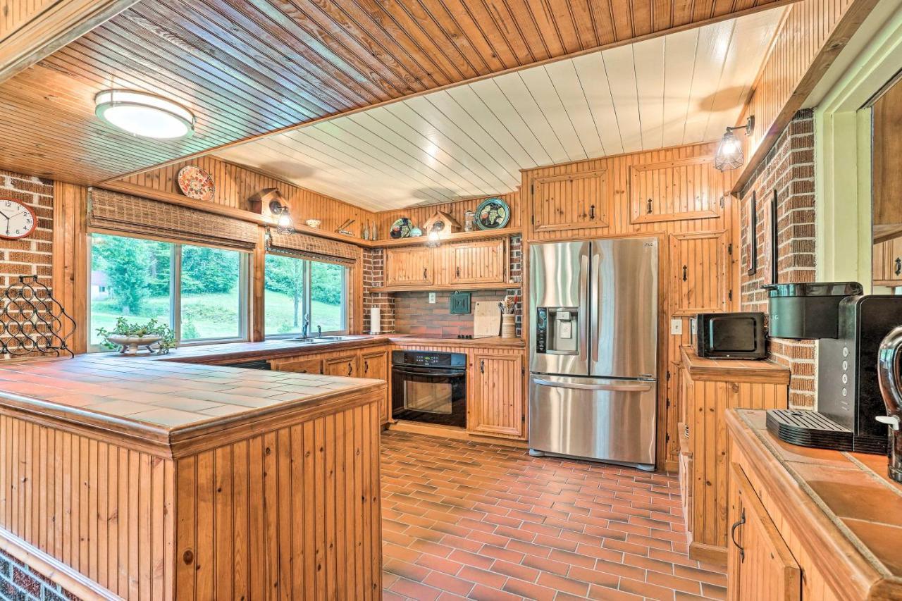 Serene Misty Vale Home With Game Room, Grill! Clayton Esterno foto