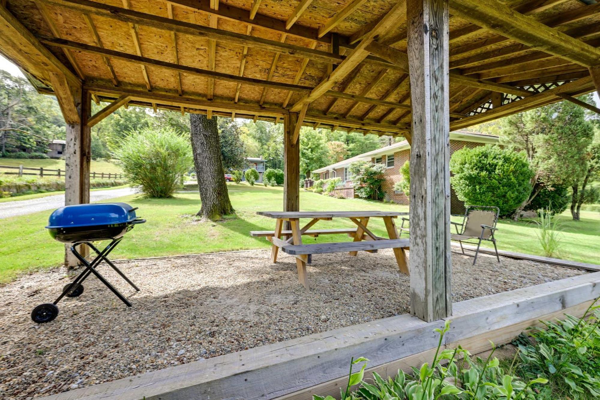 Serene Misty Vale Home With Game Room, Grill! Clayton Esterno foto