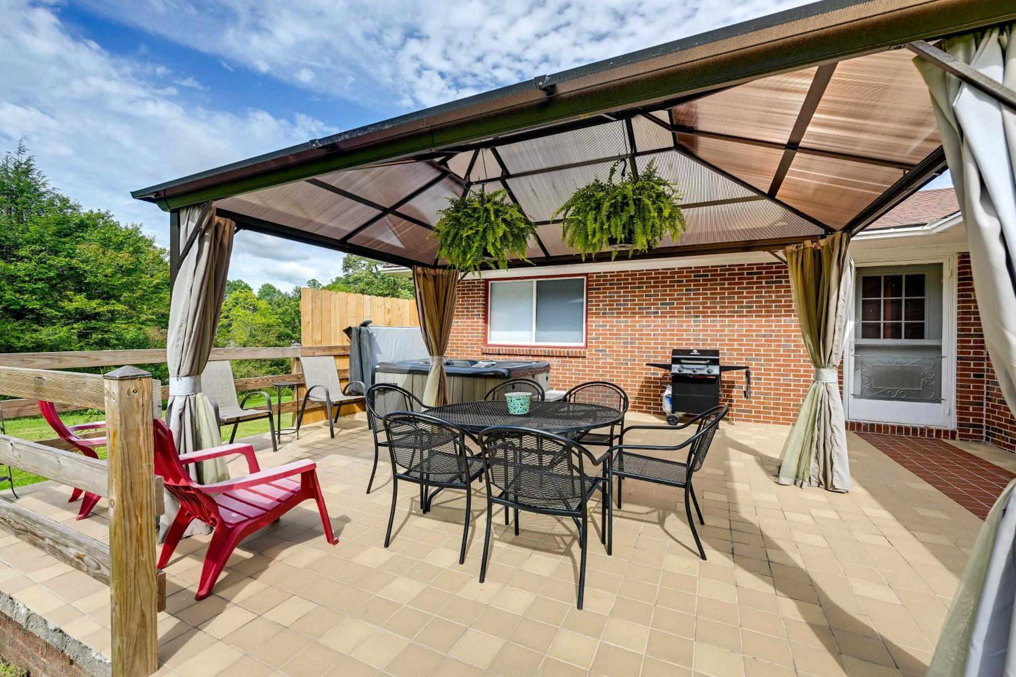 Serene Misty Vale Home With Game Room, Grill! Clayton Esterno foto
